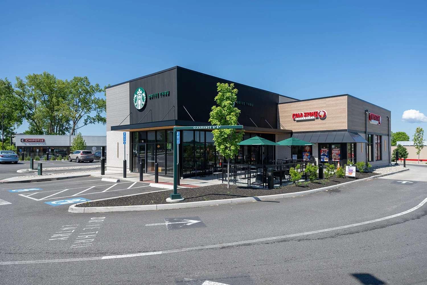 S Windsor Cedar Ave 0283.webp
